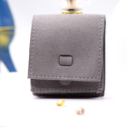 Klappen-Gewebe-Zugschnur-Geschenk sackt prägeartigen Logo With Microfiber Material ein